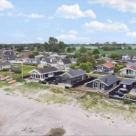 Semesterbostad Panoramic Ocean View - Beautiful House Otterup